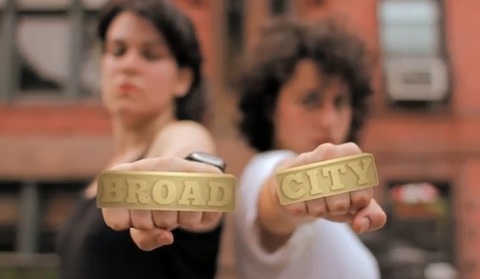 ‘Broad city’, sobreviure a Manhattan en clau d’humor