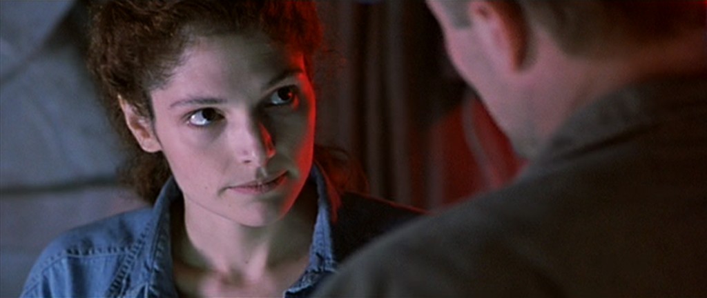 the-abyss_mary-elizabeth-mastrantonio_01