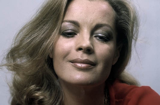 Romy-Schneider-sa-mort-continue-a-faire-debat_portrait_w532