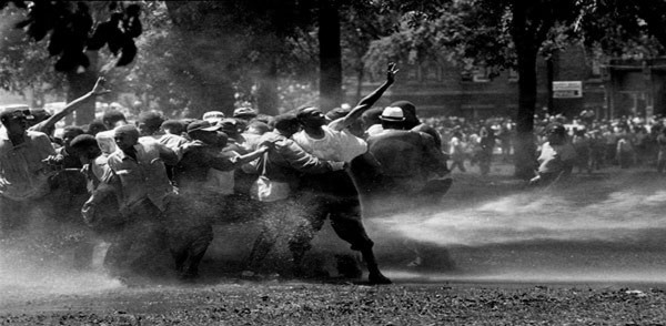12.firehouse-against-demonstrators