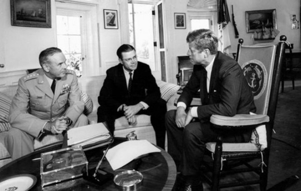 kennedy_reunion-659x419 (1)