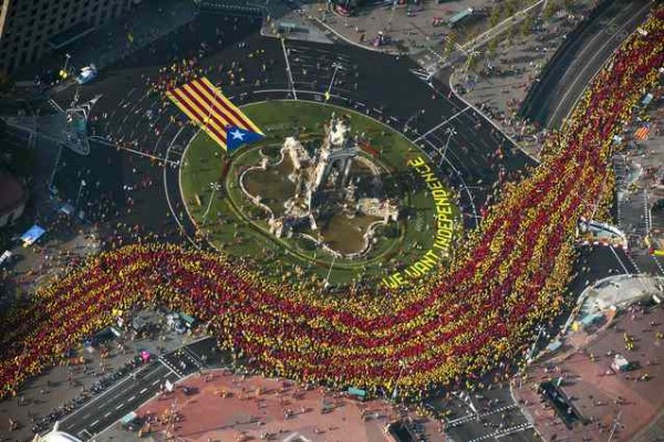 BARCELONA. 11.09.2014 Onze de setembre Diada v Via Catalana. FOTO FERRAN SENDRA